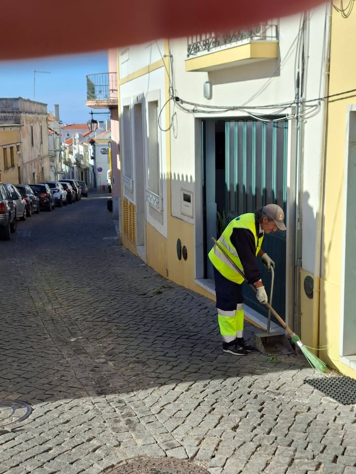 Não paramos. Diversas realizações na Freguesia de Palmela. Gente profissional e dedicada a Palmela. Amanhã…